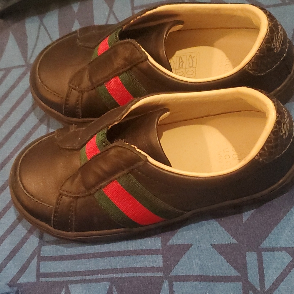 Gucci baby shoes black size 24